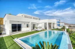 Modern Mansion - Image 5