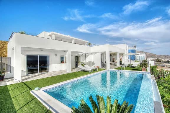 Modern Mansion - Image 5